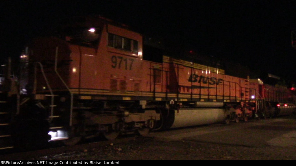 BNSF 9717